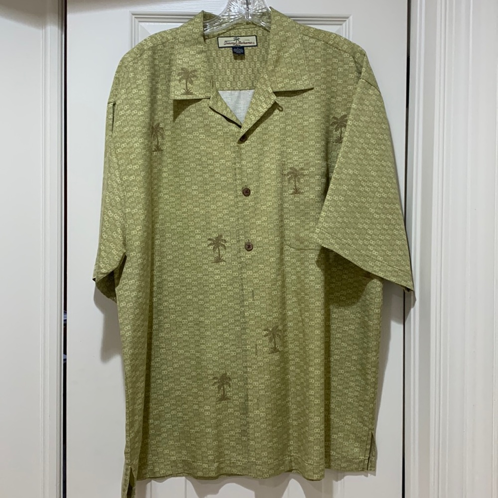 NWOT Tommy Bahama Short Sleeve Button Down